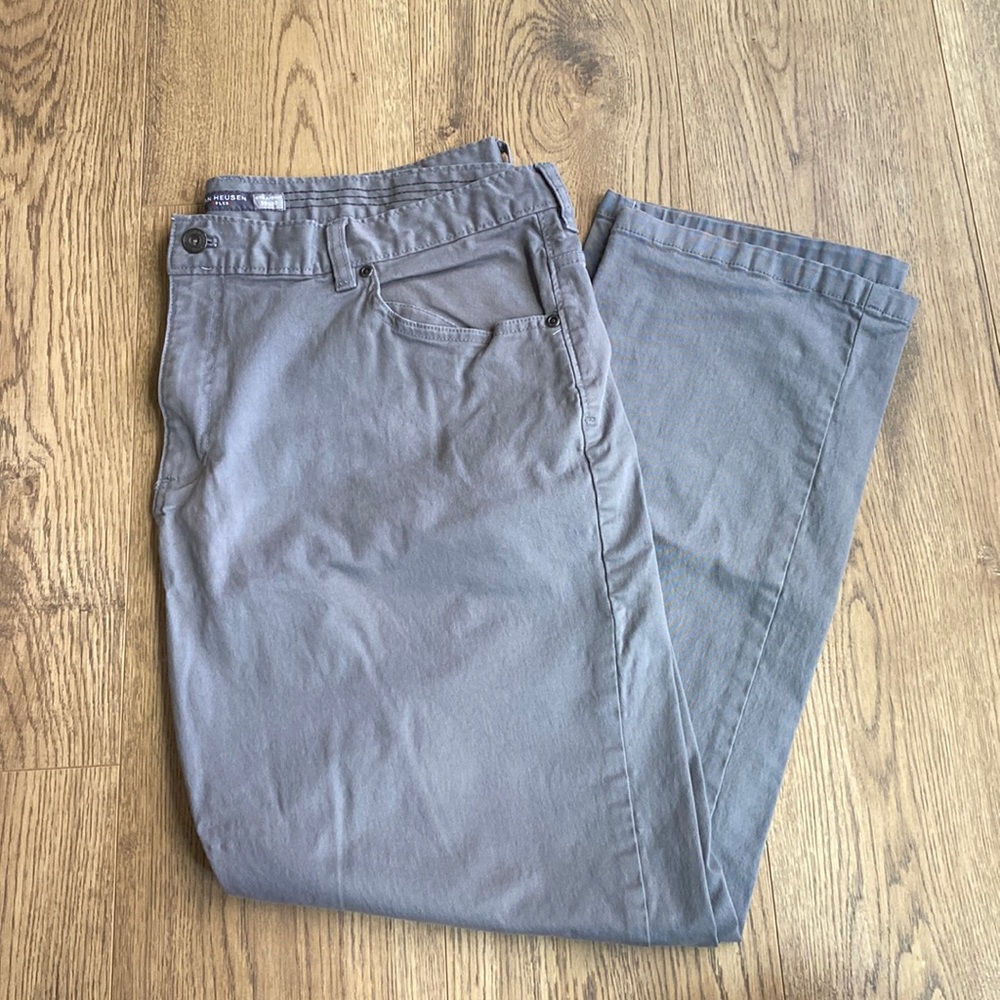 Chino pants